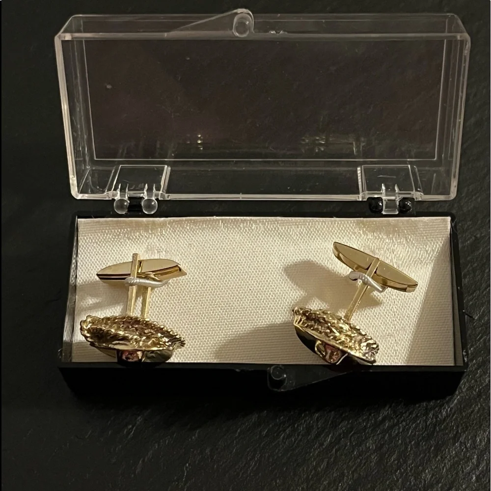 Vintage Gold Tone Cowboy Hat Rope Western Theme Cufflinks